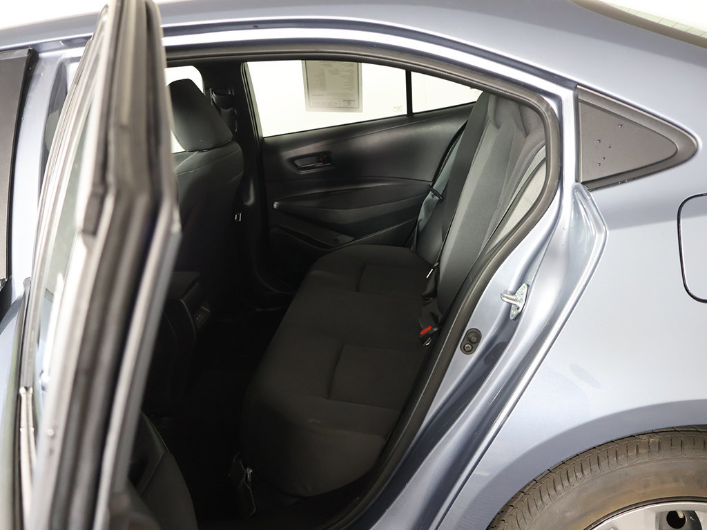 Used 2025 Toyota Corolla LE FWD image 27