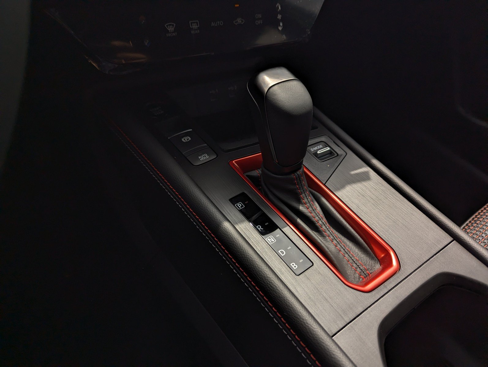 New 2026 Nissan Kicks SR FWD image 11
