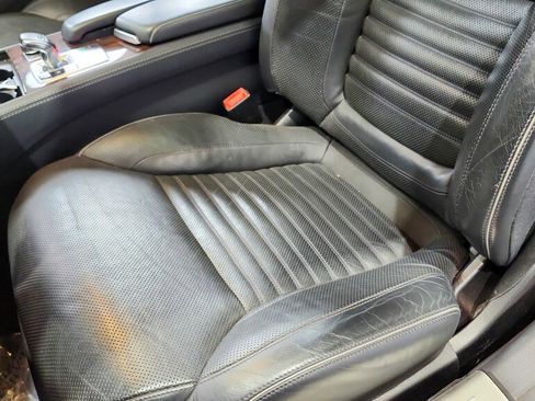 Used 2013 Mercedes-Benz SL 550 image 16