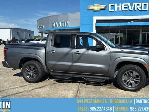 Used 2025 Nissan Frontier SV RWD image 1