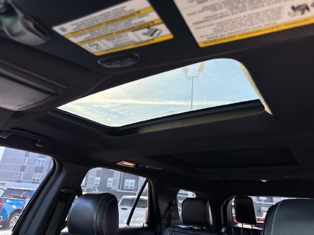 Used 2017 Ford Explorer Platinum AWD/4WD image 20