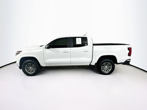 Used 2024 Chevrolet Colorado LT w/ LT Convenience Package AWD/4WD image 4