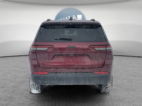 Certified 2022 Jeep Grand Cherokee L Altitude image 8