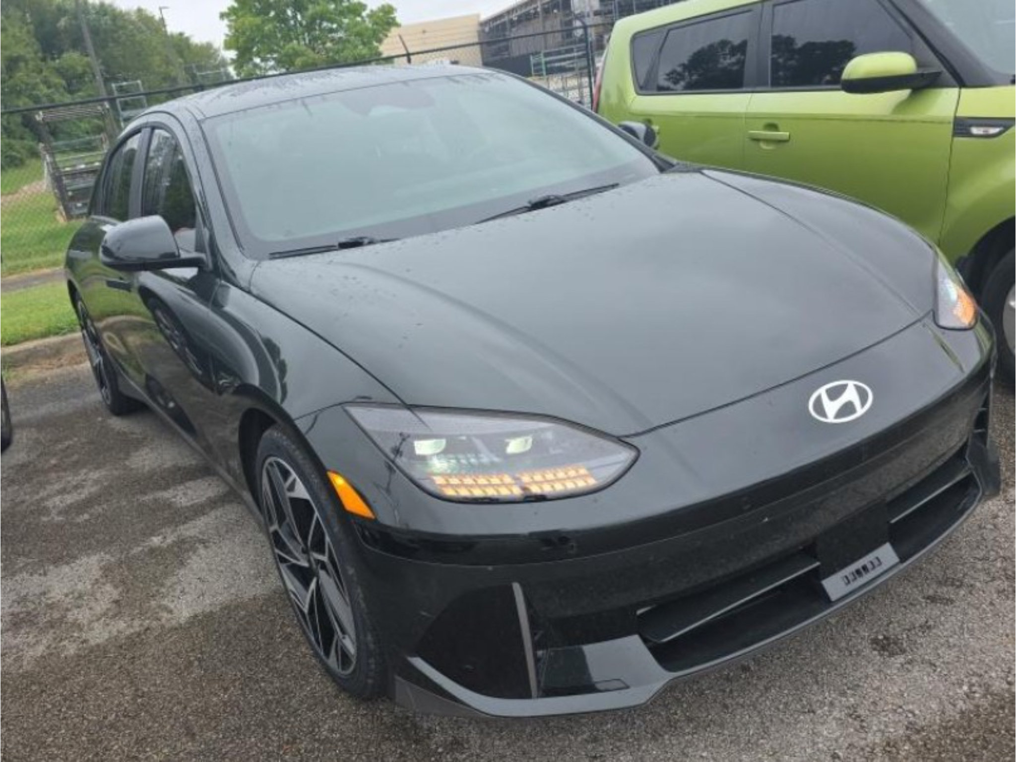 Used 2024 Hyundai Ioniq 6 SEL AWD/4WD image 2
