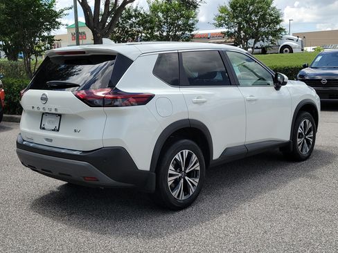 Certified 2023 Nissan Rogue SV FWD image 5