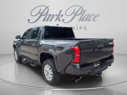 Used 2026 Toyota Tacoma SR5 AWD/4WD image 3