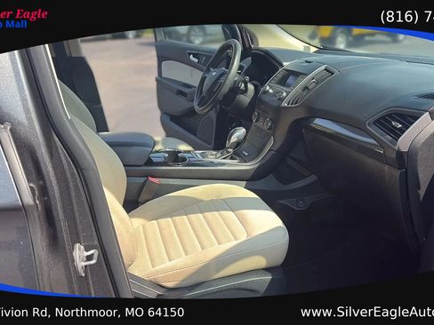 Used 2016 Ford Edge SE AWD/4WD image 12