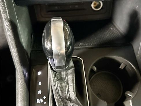 Used 2021 Volkswagen Atlas S image 16