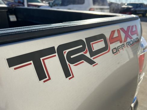 Certified 2023 Toyota Tacoma TRD Off-Road image 10