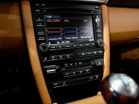 Used 2011 Porsche 911 Carrera S image 13