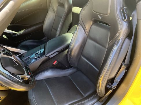 Used 2018 Chevrolet Corvette Z06 RWD image 13