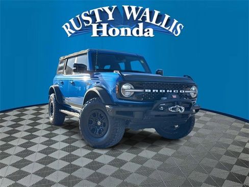 Used 2021 Ford Bronco Wildtrak image 1