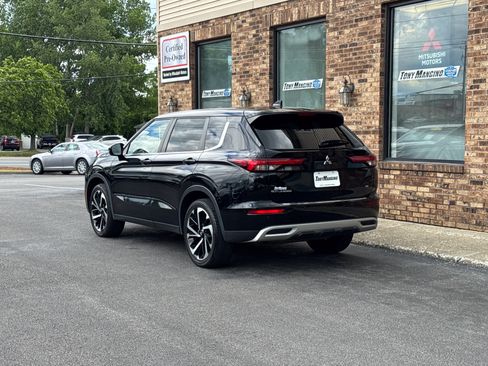 Used 2022 Mitsubishi Outlander SE AWD/4WD image 3