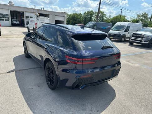 Used 2025 Genesis GV70 2.5T w/ Advanced Package AWD/4WD image 19