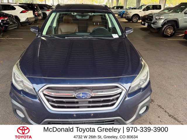 Used 2018 Subaru Outback 3.6R Touring AWD/4WD image 2