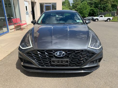 Used 2023 Hyundai Sonata SEL FWD image 2