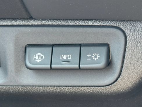 Used 2022 GMC Acadia SLT w/ Technology Package AWD/4WD image 43