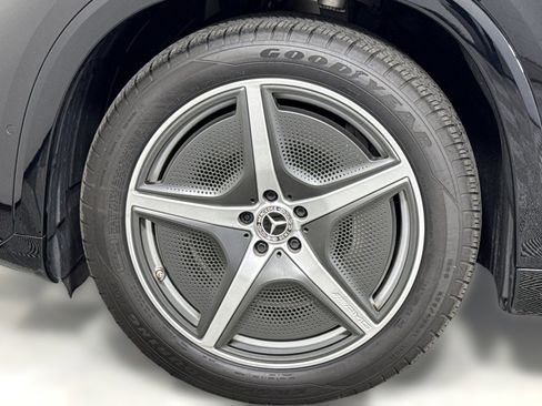 Certified 2023 Mercedes-Benz EQS 580 4MATIC SUV image 12