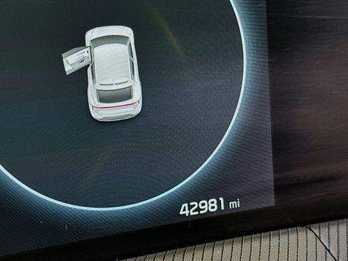 Used 2023 Kia EV6 GT-Line w/ GT-Line White Seat Package RWD image 19