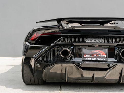 Used 2024 Lamborghini Huracan Tecnica image 48
