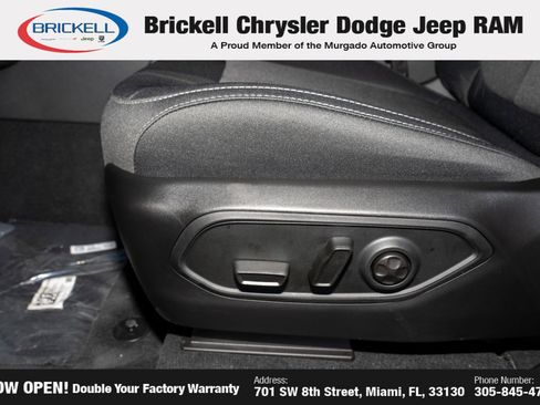 New 2025 Jeep Grand Cherokee L Laredo image 31