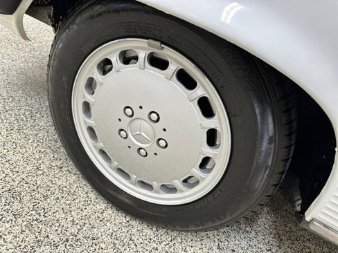 Used 1988 Mercedes-Benz 560 SL image 55