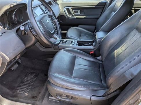 Used 2019 Land Rover Discovery Sport HSE AWD/4WD image 17