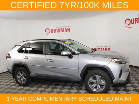 Used 2022 Toyota RAV4 XLE AWD/4WD image 8