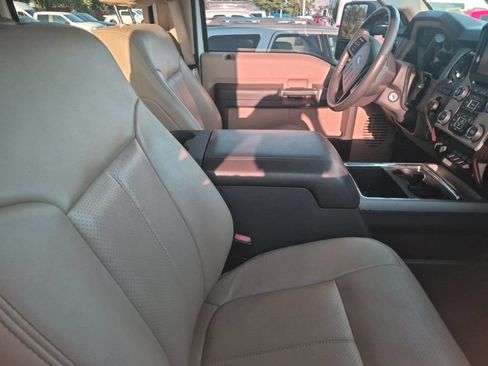 Used 2016 Ford F250 Lariat w/ Lariat Interior Package AWD/4WD image 34