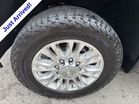 Used 2020 Chevrolet Silverado 2500 High Country w/ Safety Package II AWD/4WD image 10