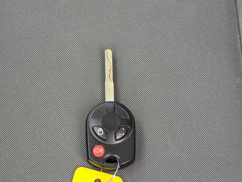 Used 2015 Ford Escape SE AWD/4WD image 33