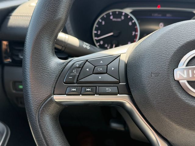 Used 2024 Nissan Sentra SV FWD image 16