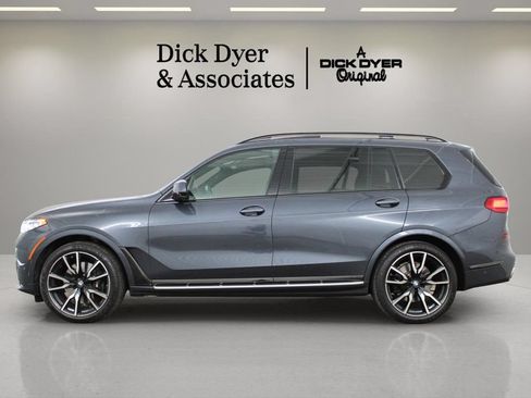 Used 2021 BMW X7 xDrive40i w/ M Sport Package AWD/4WD image 15