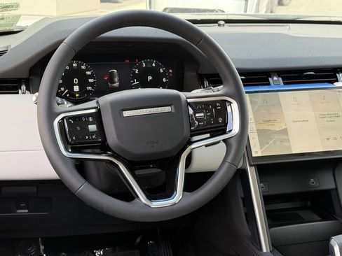 New 2025 Land Rover Discovery Sport S image 25