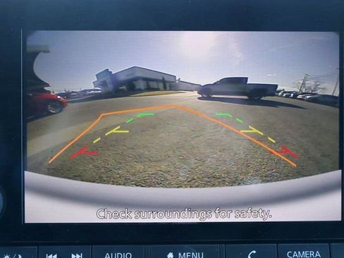 Used 2025 Nissan Pathfinder SV image 36