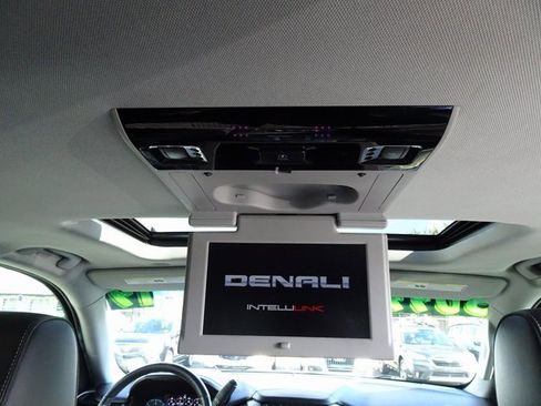 Used 2019 GMC Yukon Denali w/ Denali Ultimate Package image 26