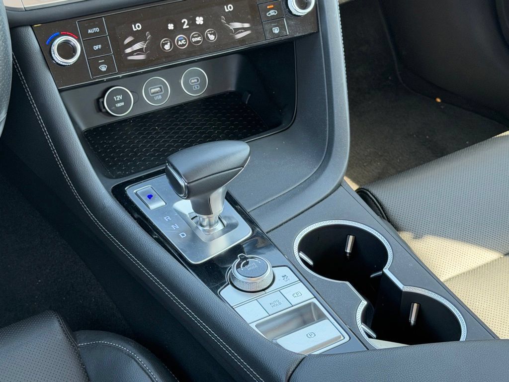 Used 2026 Genesis G70 2.5T RWD image 14