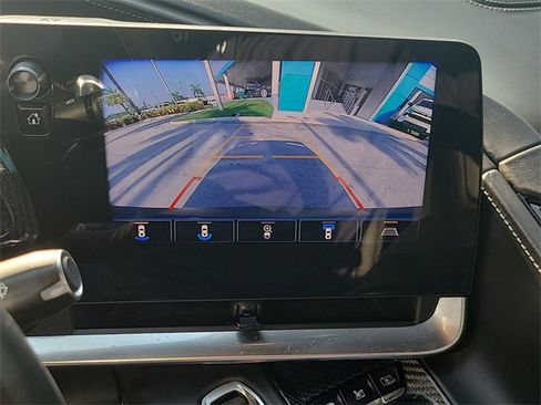 Used 2021 Chevrolet Corvette Stingray Premium Conv w/ Z51 Performance Package image 28