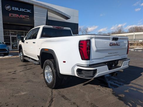 New 2026 GMC Sierra 3500 Denali w/ Technology Package image 6