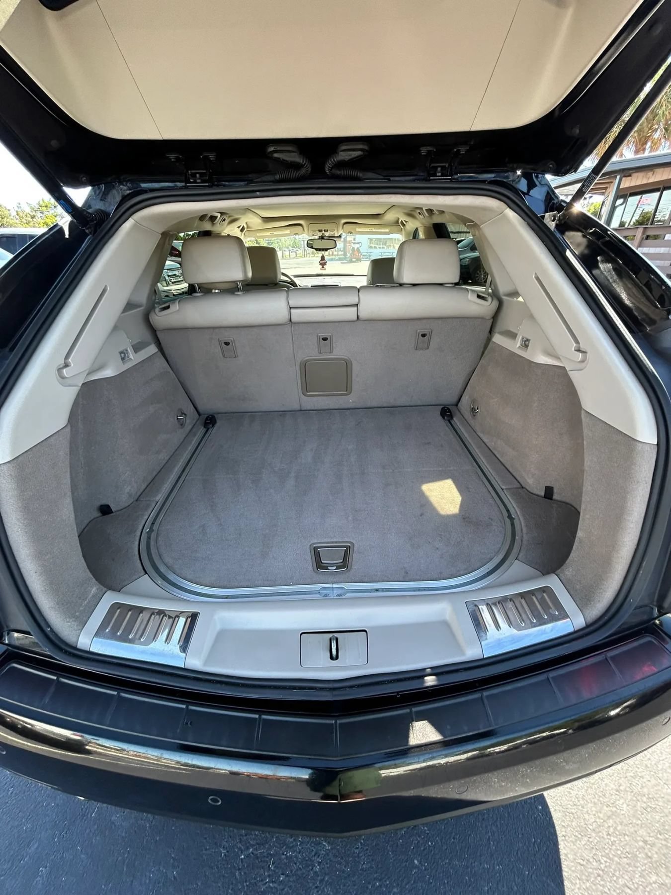 Used 2015 Cadillac SRX Performance w/ Driver Awareness Package FWD image 17