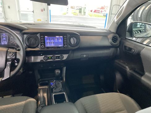 Used 2020 Toyota Tacoma SR image 22