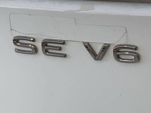 Used 2021 Volkswagen Atlas SE w/ Towing Package AWD/4WD image 11