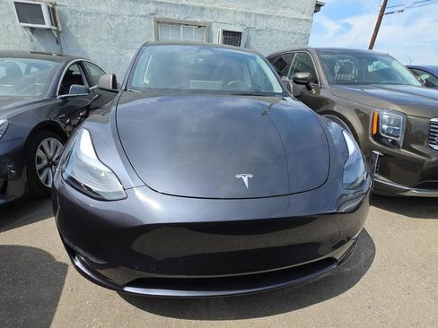 Used 2024 Tesla Model Y Long Range image 2
