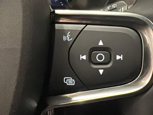 New 2026 Volvo XC40 B5 Ultra w/ Climate Package image 14