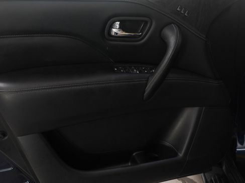 Used 2022 INFINITI QX80 Luxe image 23