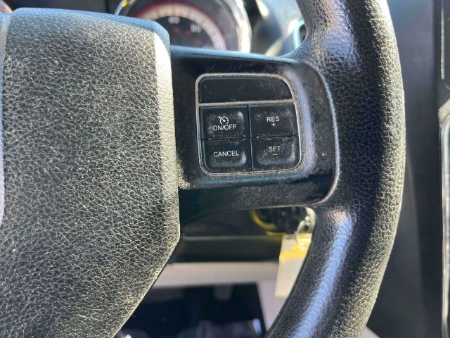 Used 2018 Dodge Grand Caravan SE w/ UConnect Hands-Free Group FWD image 28