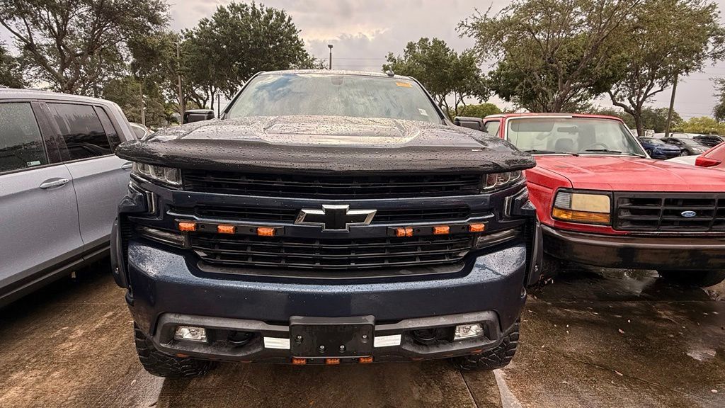Used 2019 Chevrolet Silverado 1500 RST AWD/4WD image 3