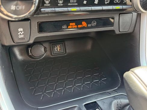 Certified 2025 Toyota RAV4 LE AWD/4WD image 36