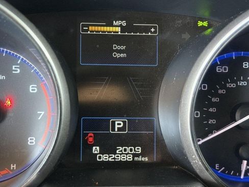 Used 2019 Subaru Outback 2.5i Premium w/ Popular Package #2 AWD/4WD image 21