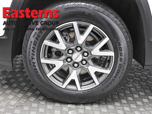 Used 2022 GMC Acadia SLE image 34